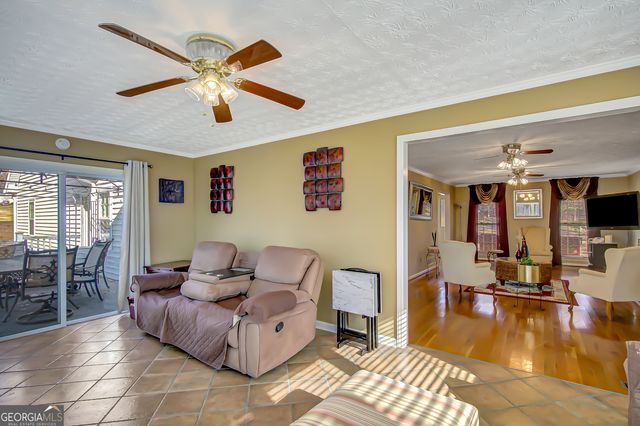 6450 Lake Sara Glen Drive, Douglasville, GA 30135