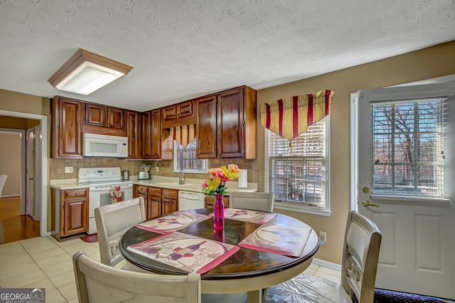 6450 Lake Sara Glen Drive, Douglasville, GA 30135