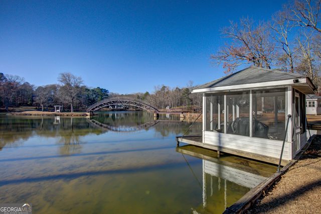 6450 Lake Sara Glen Drive, Douglasville, GA 30135