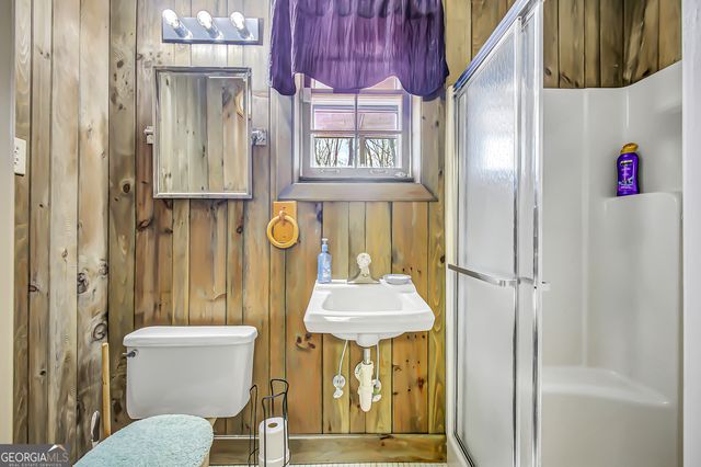 6450 Lake Sara Glen Drive, Douglasville, GA 30135