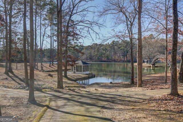 6450 Lake Sara Glen Drive, Douglasville, GA 30135