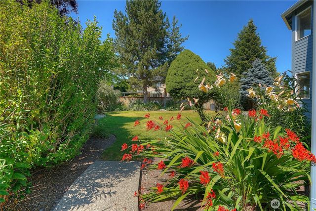 176 Eagle Ridge Drive E, Puyallup, WA 98374