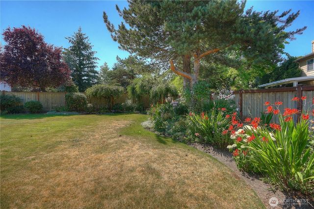 176 Eagle Ridge Drive E, Puyallup, WA 98374