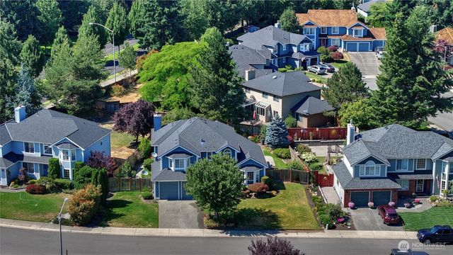 176 Eagle Ridge Drive E, Puyallup, WA 98374