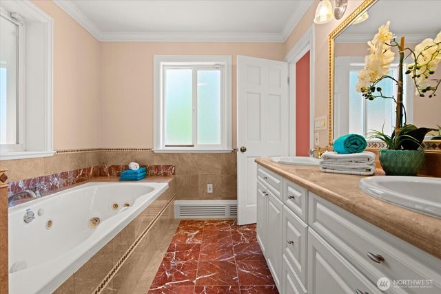 17524 10th Avenue NW, Shoreline, WA 98177