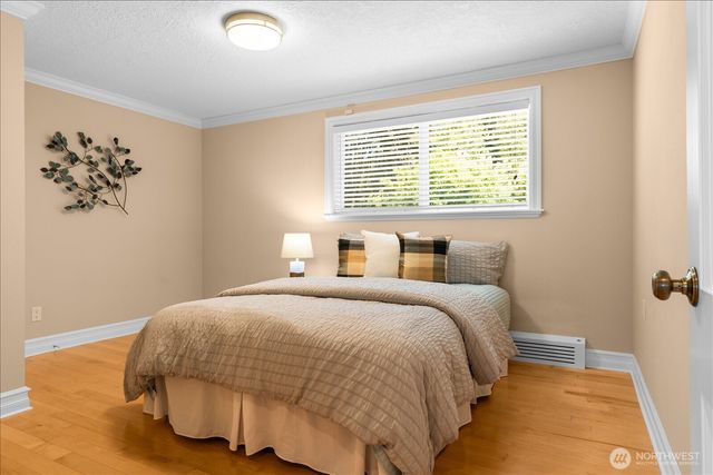 17524 10th Avenue NW, Shoreline, WA 98177