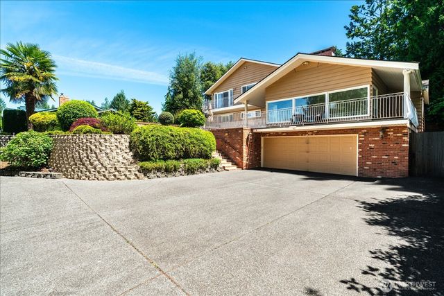 17524 10th Avenue NW, Shoreline, WA 98177