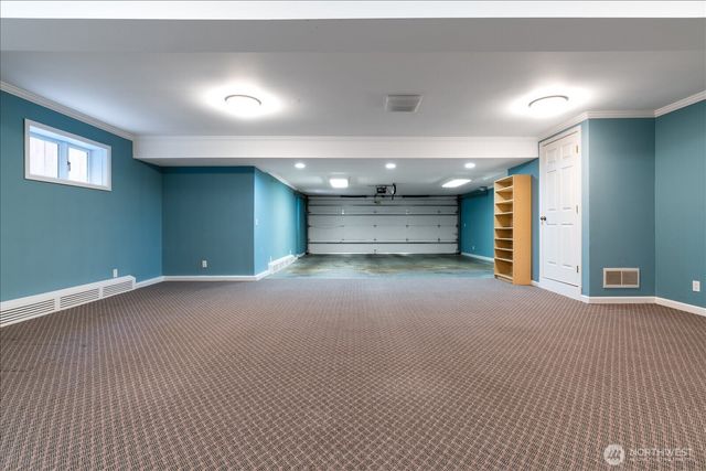 17524 10th Avenue NW, Shoreline, WA 98177