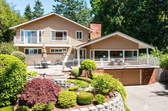 17524 10th Avenue NW, Shoreline, WA 98177