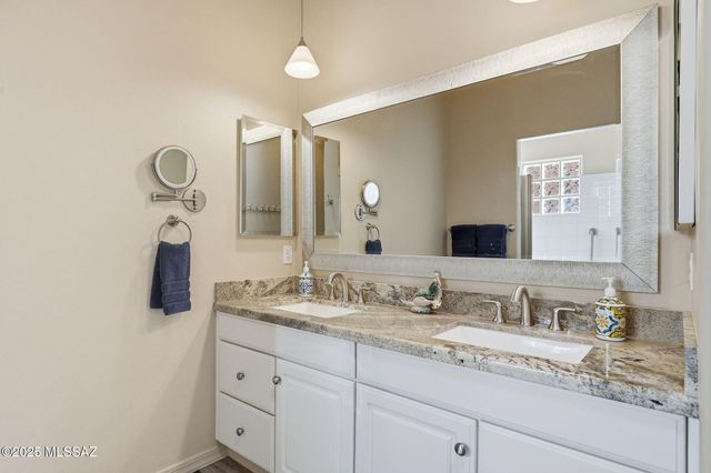 603 W Mickelson Lane, Green Valley, AZ 85614