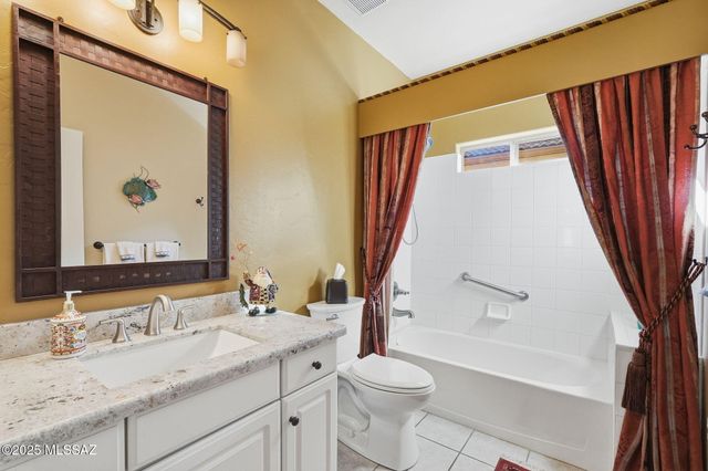 603 W Mickelson Lane, Green Valley, AZ 85614