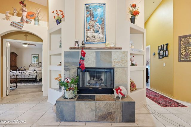 603 W Mickelson Lane, Green Valley, AZ 85614