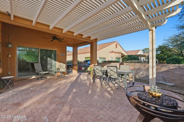 603 W Mickelson Lane, Green Valley, AZ 85614