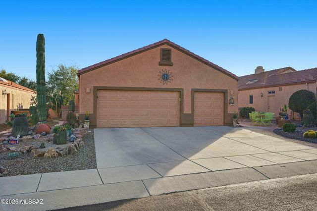 603 W Mickelson Lane, Green Valley, AZ 85614