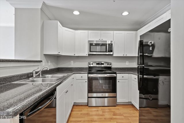 1121 Tree Top Way 1422, Knoxville, TN 37920