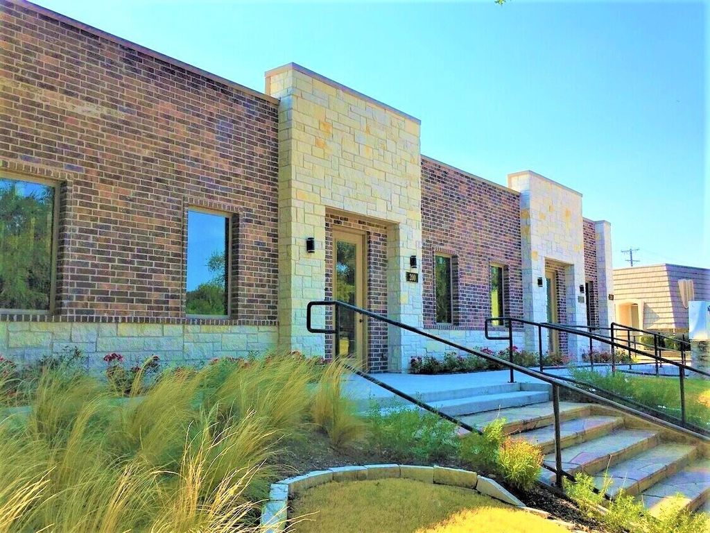 208 S Cottonwood Drive 300, Richardson, TX 75080