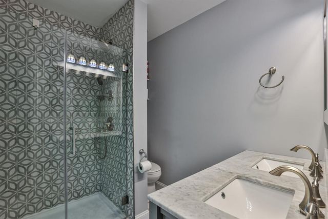 1012 Mary Lane, Wyoming, OH 45215