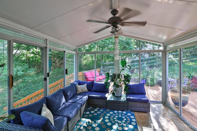 1012 Mary Lane, Wyoming, OH 45215