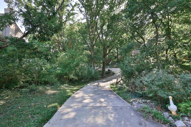 1012 Mary Lane, Wyoming, OH 45215