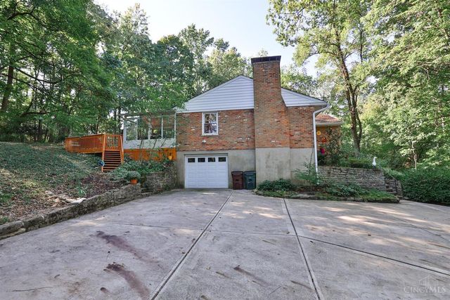 1012 Mary Lane, Wyoming, OH 45215