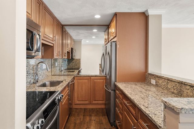 247 Washington Ave 10, Winthrop, MA 02152