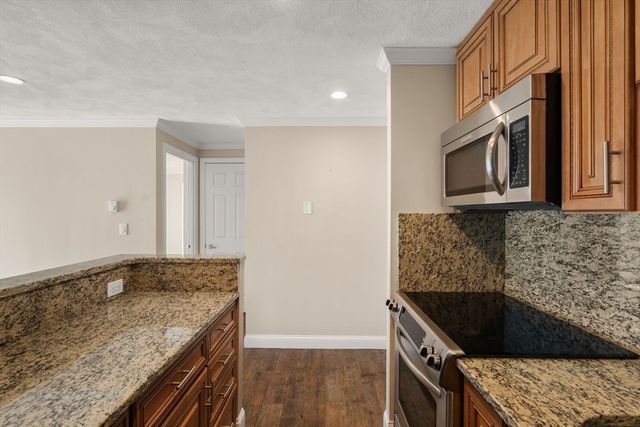 247 Washington Ave 10, Winthrop, MA 02152