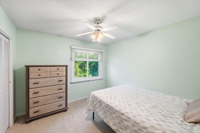 6433 Cavell Avenue N, Brooklyn Park, MN 55428