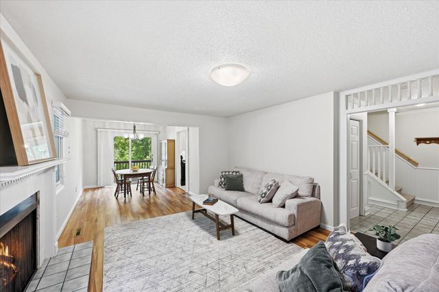 6433 Cavell Avenue N, Brooklyn Park, MN 55428