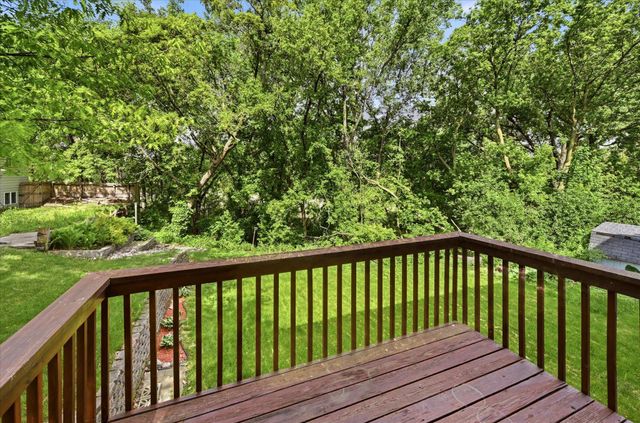 6433 Cavell Avenue N, Brooklyn Park, MN 55428
