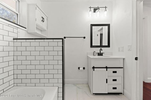 3711 N 12th Street, Tampa, FL 33603