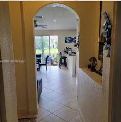 2851 W Prospect Road 1006, Tamarac, FL 33309