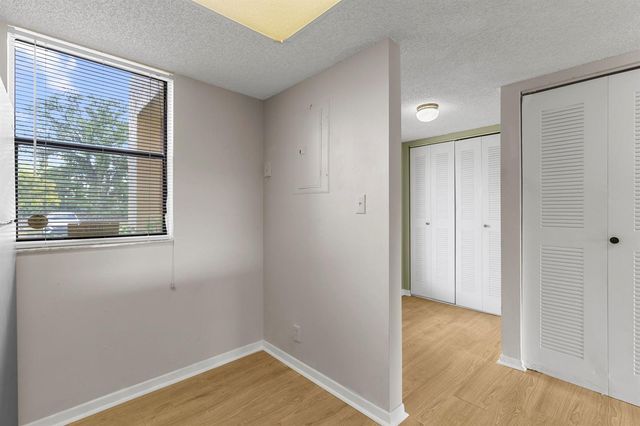 5200 NW 31ST Avenue 143, Fort Lauderdale, FL 33309