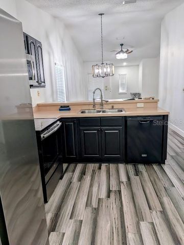 1021 LOVE LANE 39, Apopka, FL 32703