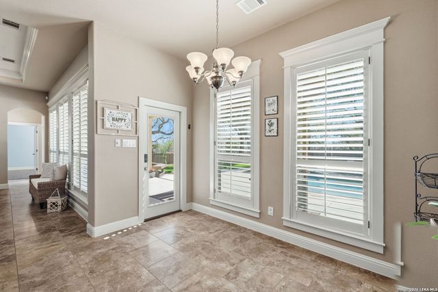 144 Hidden Forest, La Vernia, TX 78121