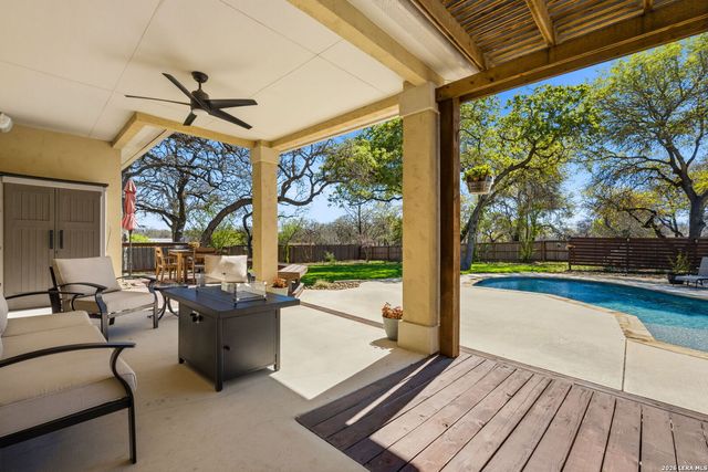 144 Hidden Forest, La Vernia, TX 78121