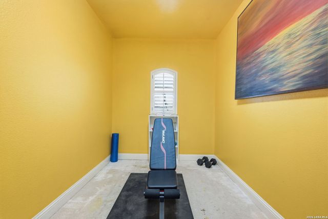 144 Hidden Forest, La Vernia, TX 78121