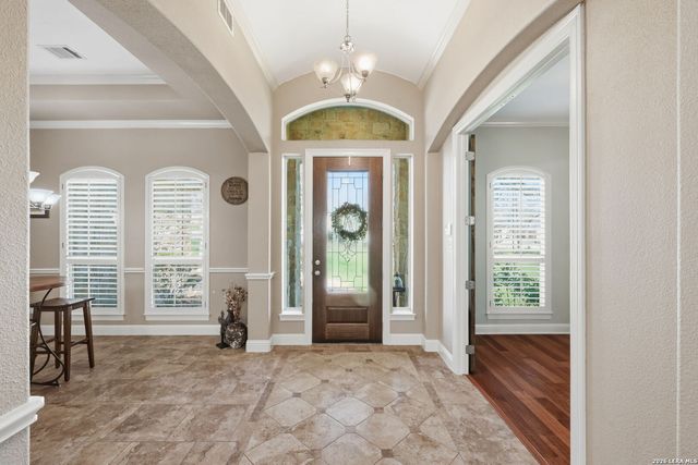 144 Hidden Forest, La Vernia, TX 78121