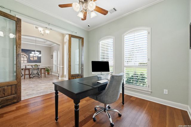 144 Hidden Forest, La Vernia, TX 78121