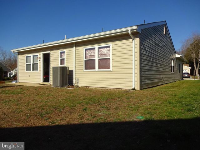 2 FARRINGTON CT, Southampton, NJ 08088