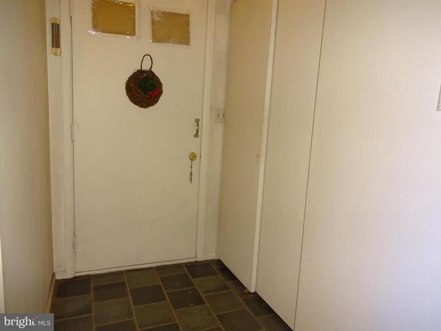 2 FARRINGTON CT, Southampton, NJ 08088