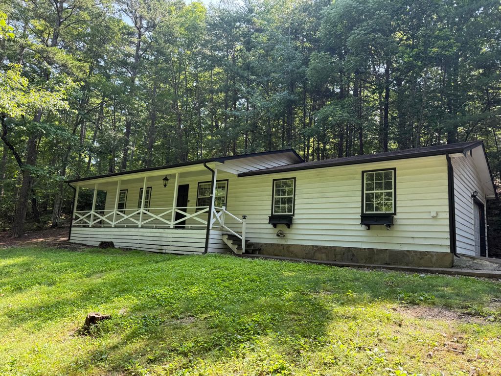 675 Mill Wee Hollow Road, Rossville, GA 30741