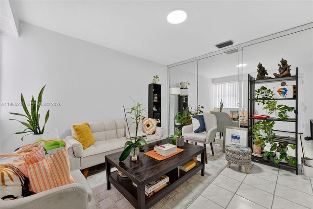 199 SW 12th Ave 502B, Miami, FL 33130