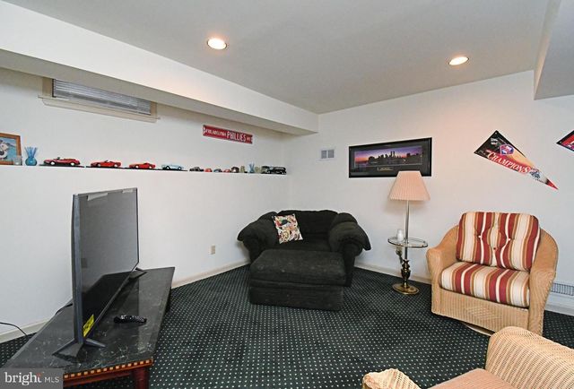 116 ROSEWOOD DR, Lansdale, PA 19446