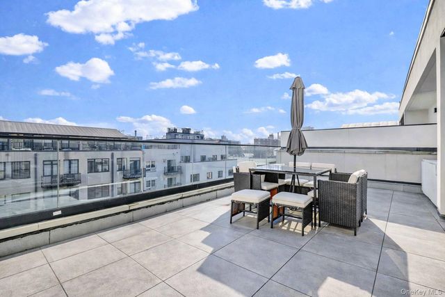 18 Monitor Street, Brooklyn, NY 11222