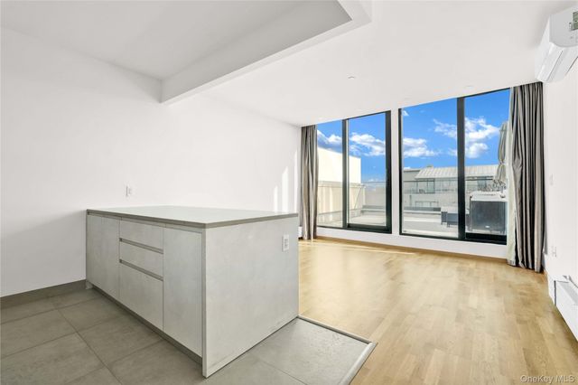 18 Monitor Street, Brooklyn, NY 11222