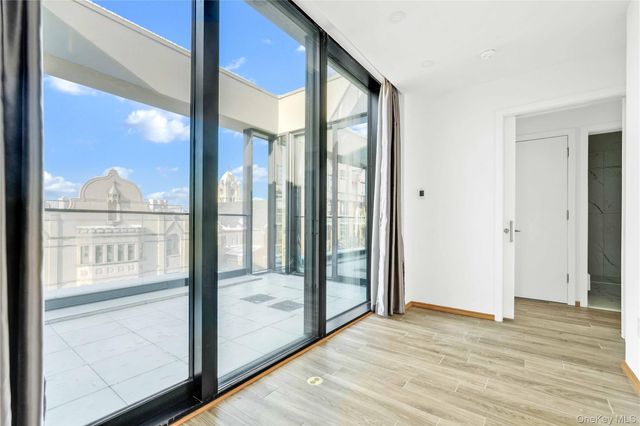 18 Monitor Street, Brooklyn, NY 11222