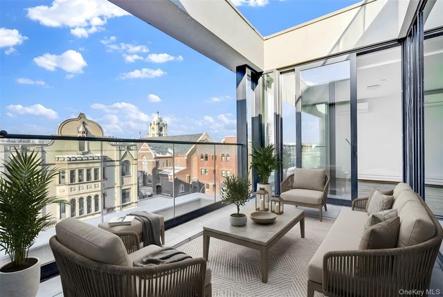 18 Monitor Street, Brooklyn, NY 11222