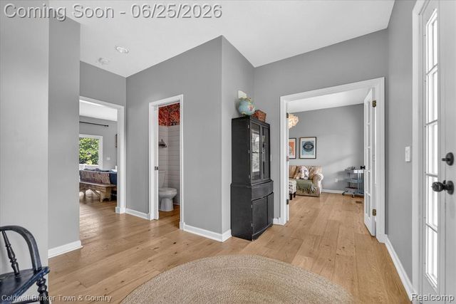 918 Gray Fox Court, Howell, MI 48843