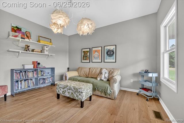 918 Gray Fox Court, Howell, MI 48843