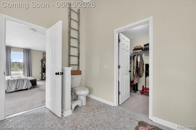 918 Gray Fox Court, Howell, MI 48843